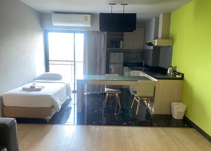 3Season Hotel